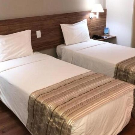 Camacari Plaza Hotel מראה חיצוני תמונה