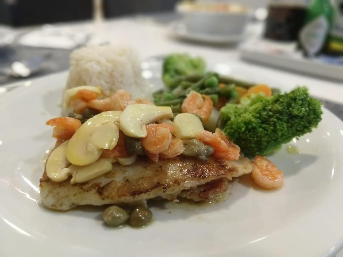 Camacari Plaza Hotel מראה חיצוני תמונה