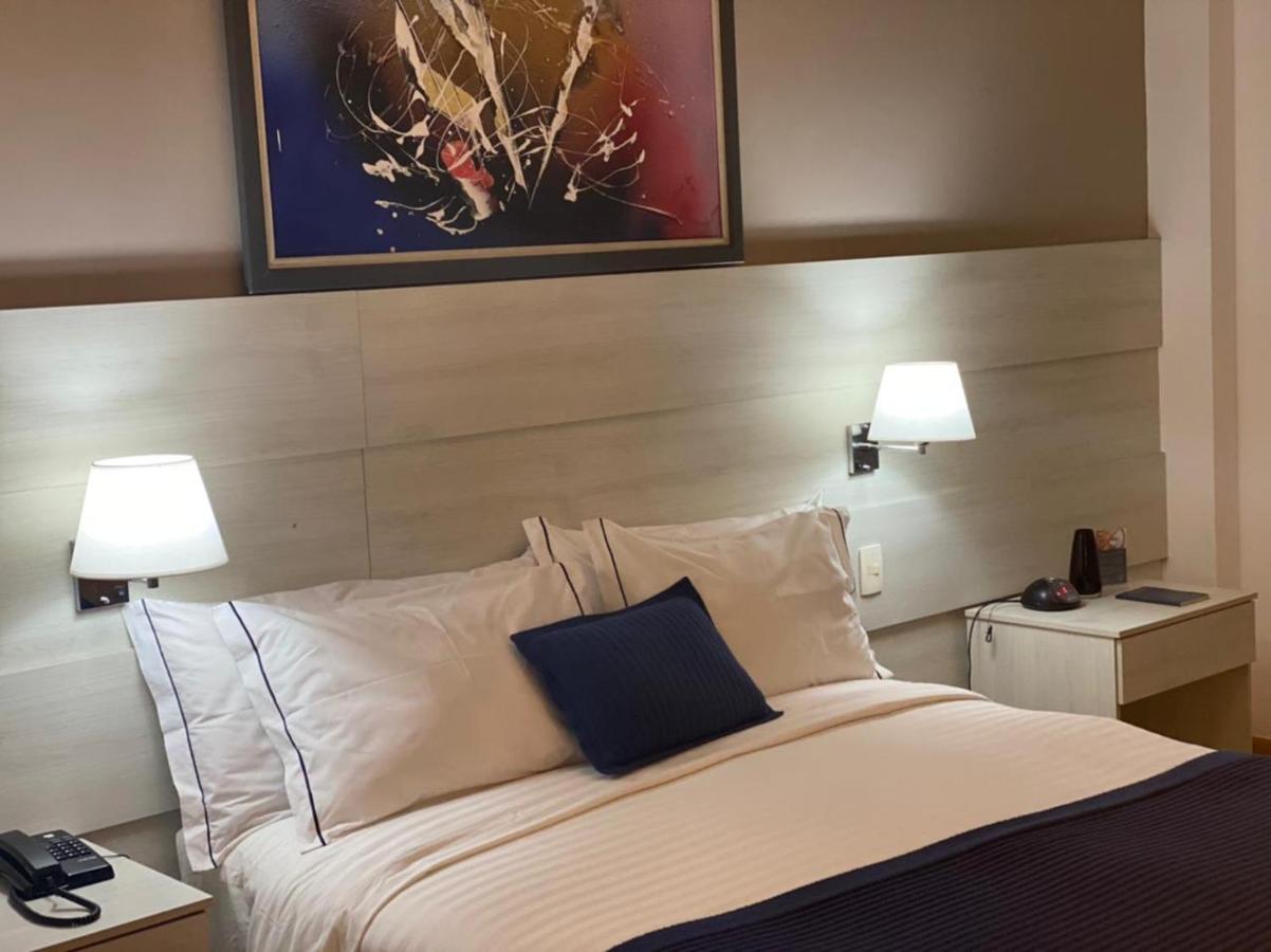 Camacari Plaza Hotel מראה חיצוני תמונה