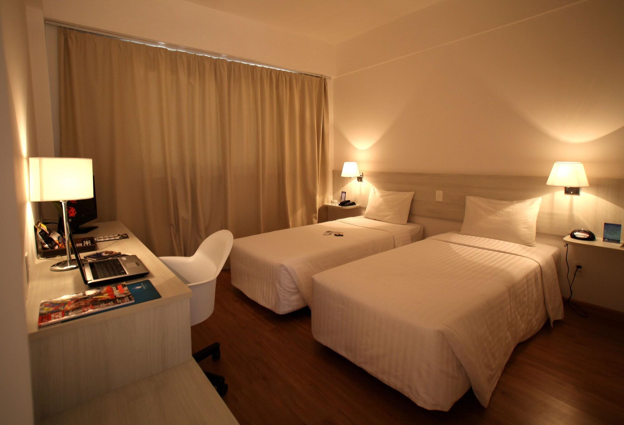 Camacari Plaza Hotel מראה חיצוני תמונה