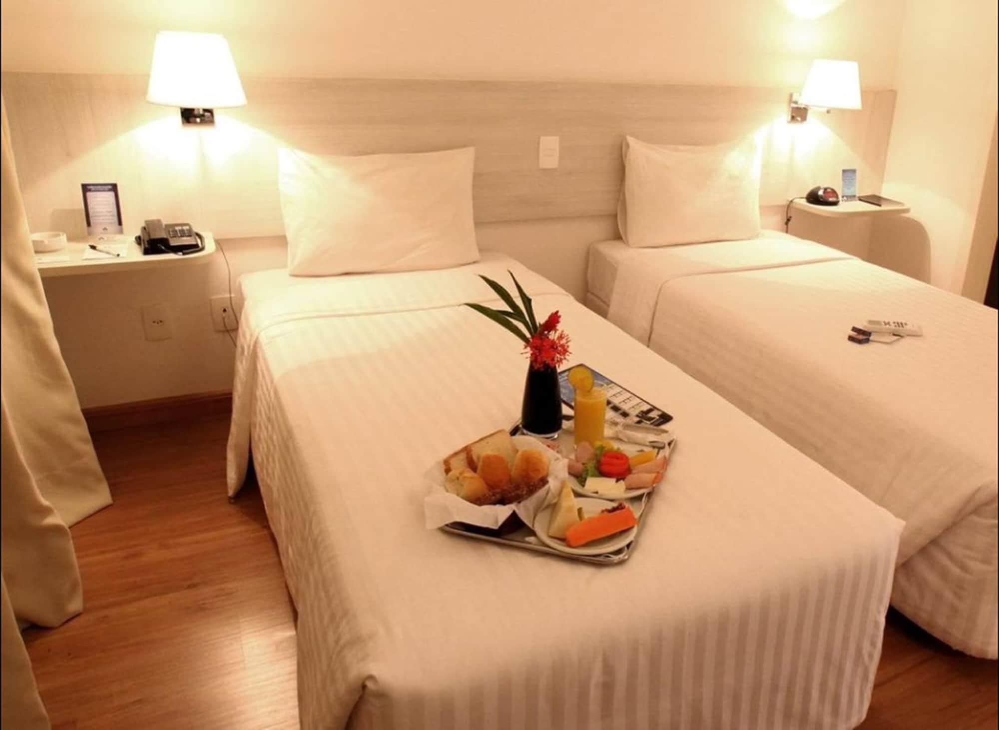 Camacari Plaza Hotel מראה חיצוני תמונה