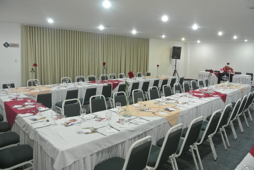 Camacari Plaza Hotel מראה חיצוני תמונה