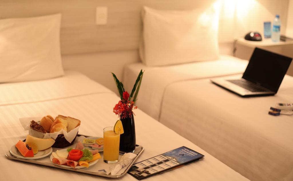 Camacari Plaza Hotel מראה חיצוני תמונה
