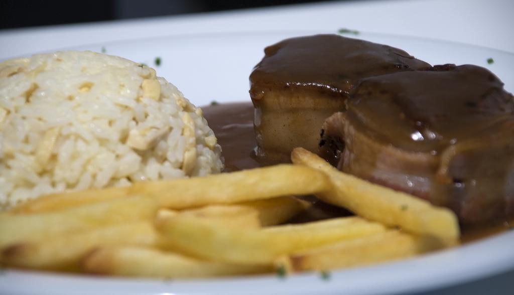 Camacari Plaza Hotel מראה חיצוני תמונה