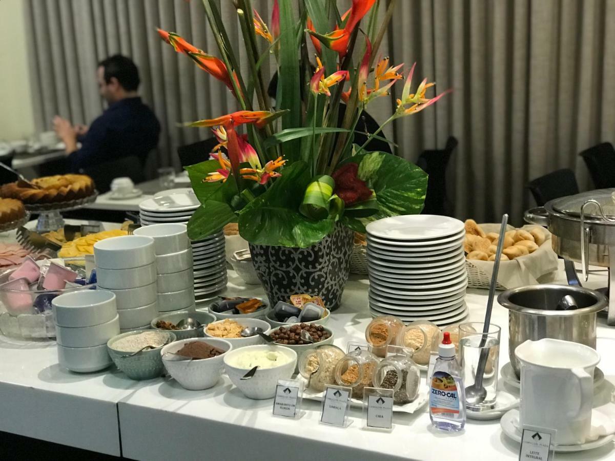 Camacari Plaza Hotel מראה חיצוני תמונה